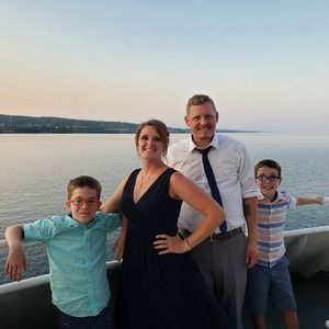 Meet your Posher, Jonathan